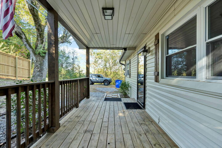 Property Photo:  1050 11th Street SE  TN 37311