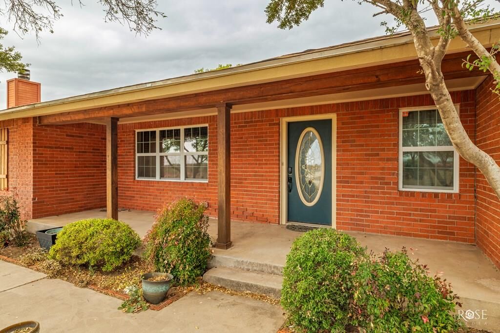 Property Photo:  8862 Loop 570  TX 76957