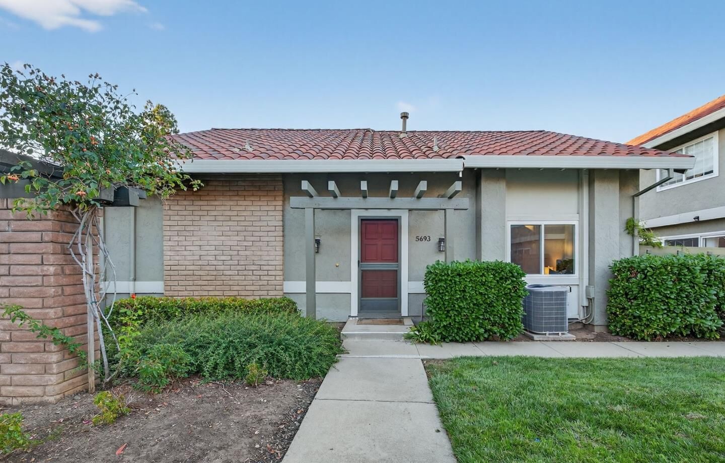 Property Photo: 5693 Seifert Avenue CA 95118