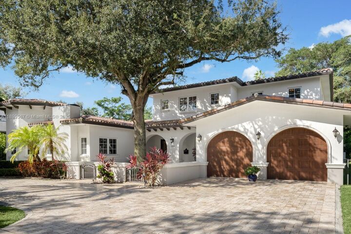 2500 N Greenway Dr  Coral Gables FL 33134 photo