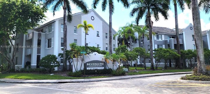 Property Photo:  655 SW 111th Way 102  FL 33025