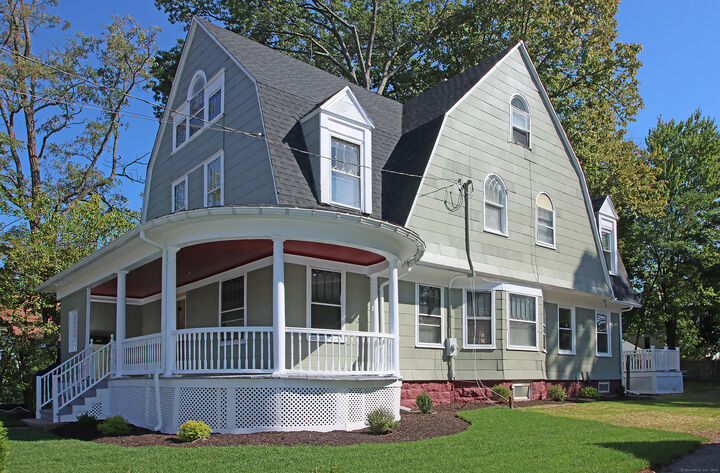 Property Photo:  62 Whitney Street  CT 06105 