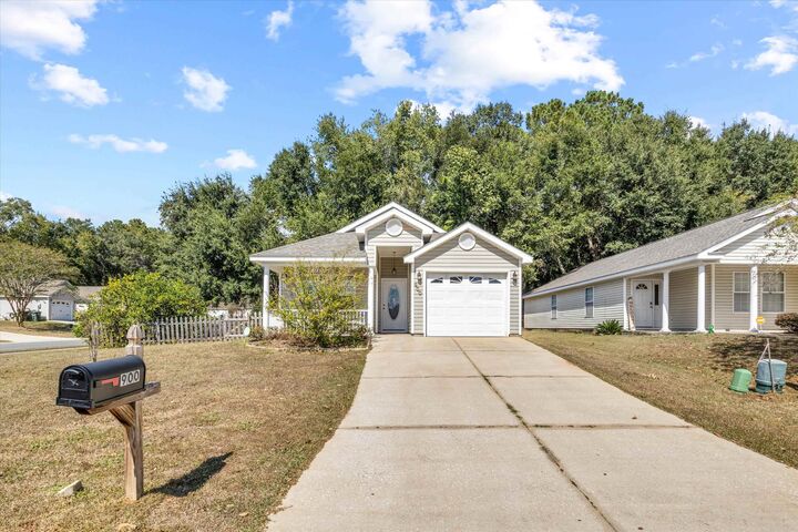 Property Photo:  900 Saddle Creek Run  FL 32301