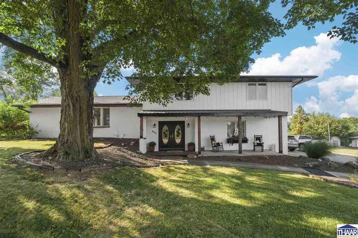 Property Photo: 403 W Wolfe Street IN 47882