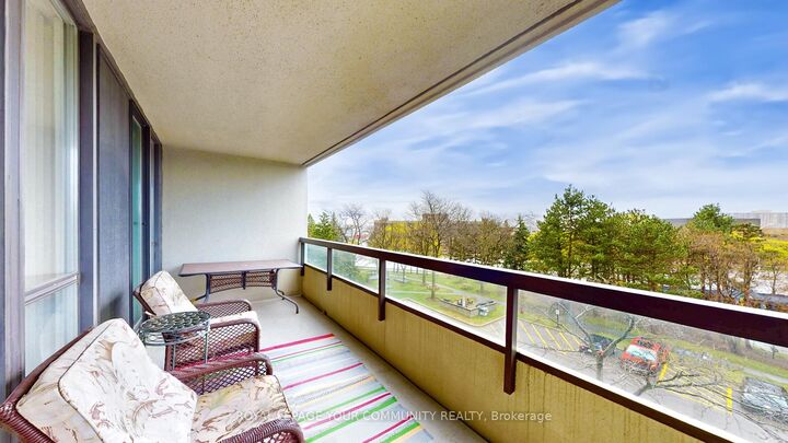 Property Photo: 24 Hanover Road 404 ON L6S 5K8