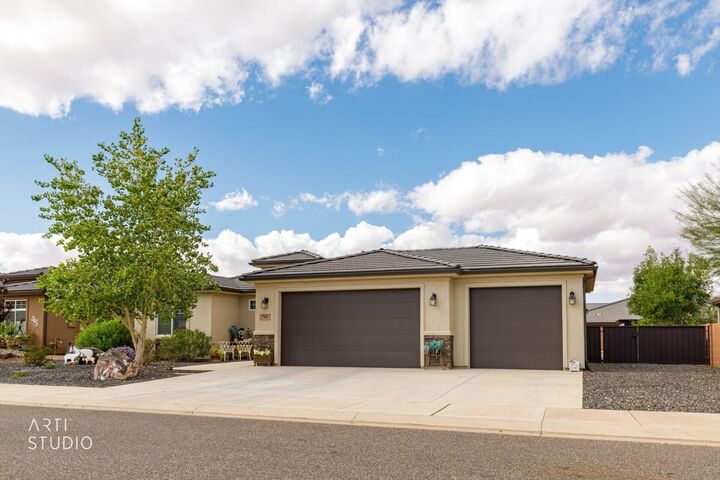 Property Photo:  765 N 2840 W  UT 84737 