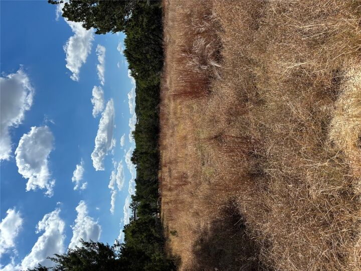 Property Photo: 28 Meadow Oaks Court TX 78676