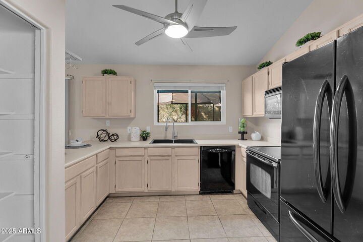 Property Photo:  6335 E Brown Road 1101  AZ 85205 