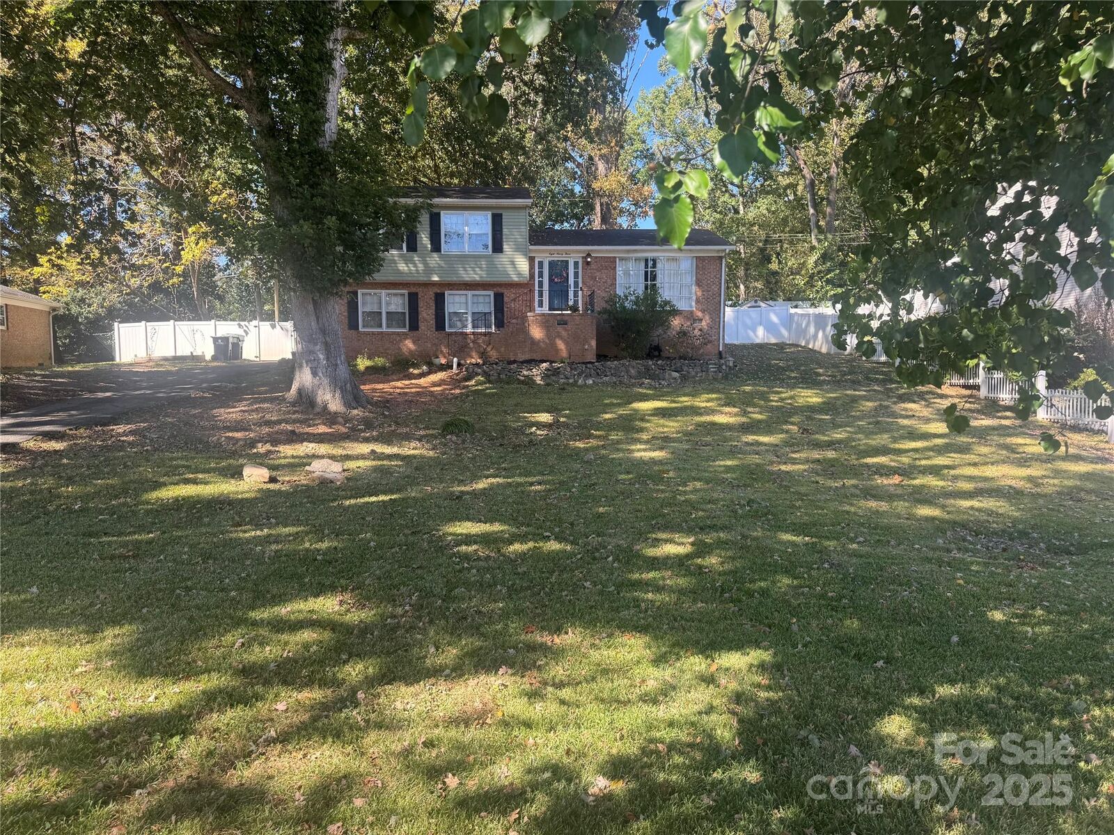 Property Photo: 893 Ragin Lane SC 29732