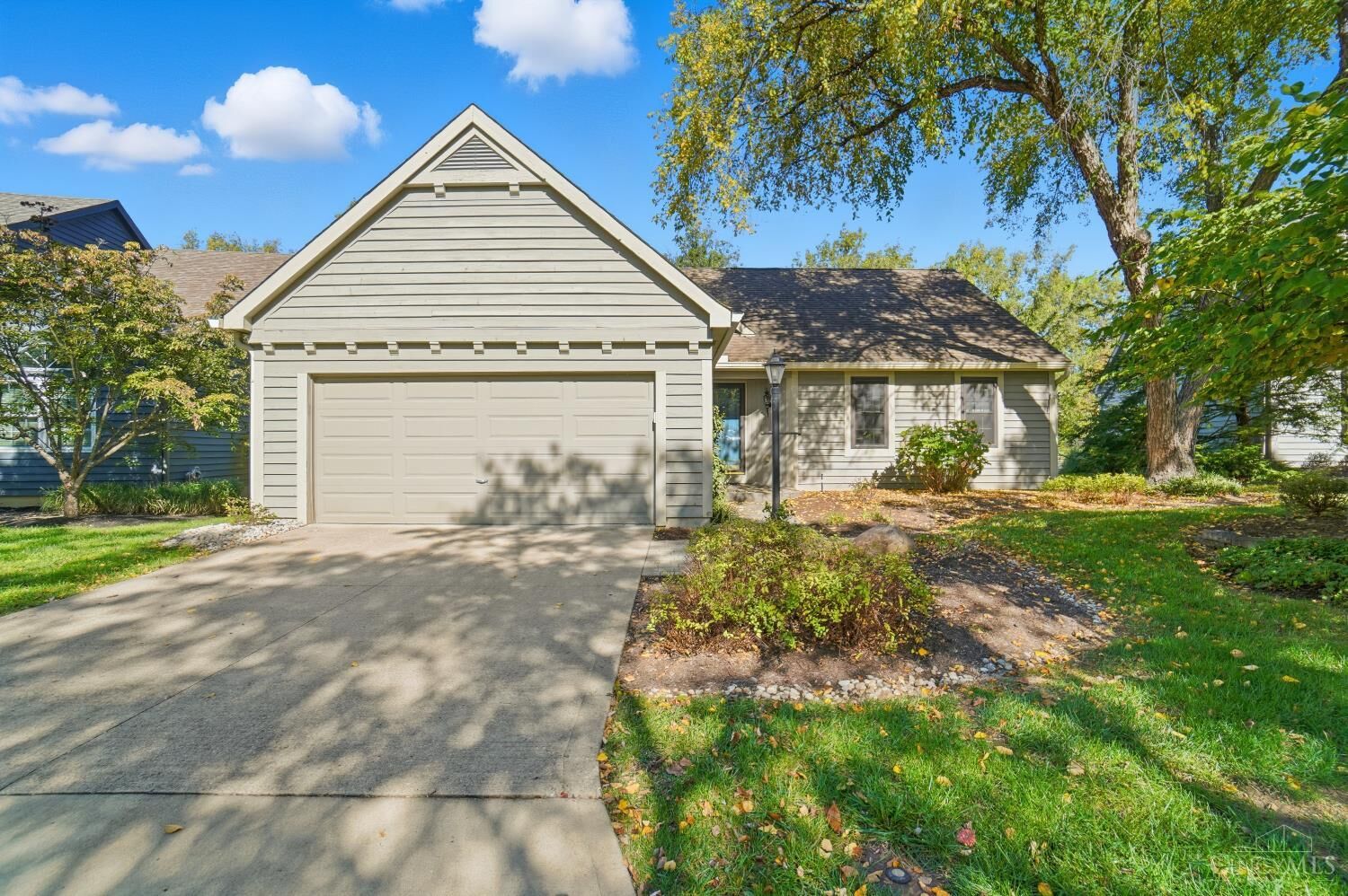 Property Photo:  3096 Chatham Court  OH 45039 