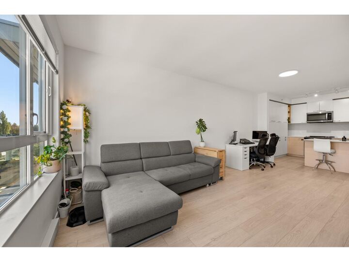 Property Photo: 10603 140 614 BC V3T 0M8