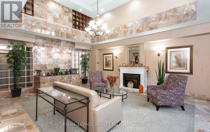 Property Photo: 5 Lisa Street Ph8 ON L6T 4T4