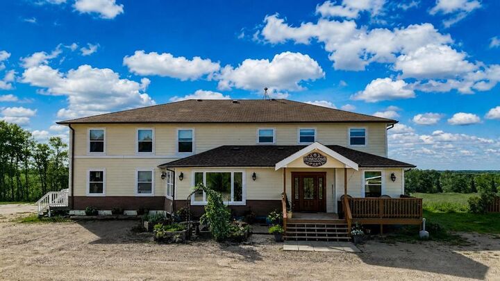 11 Erickson Drive — photo 1