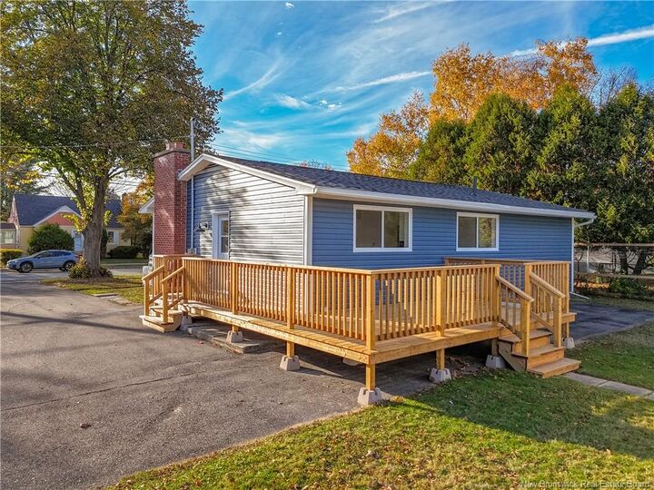 Photo de la propriété: 777 Maclaren Avenue NB E3A 3L6