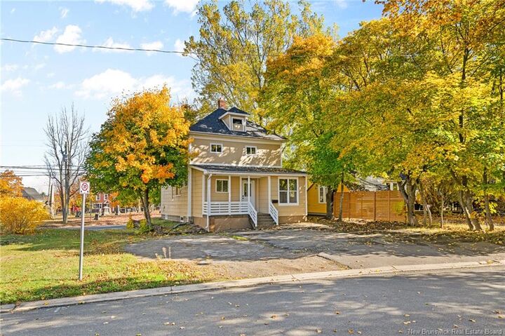 18 McLaughlin — photo 1