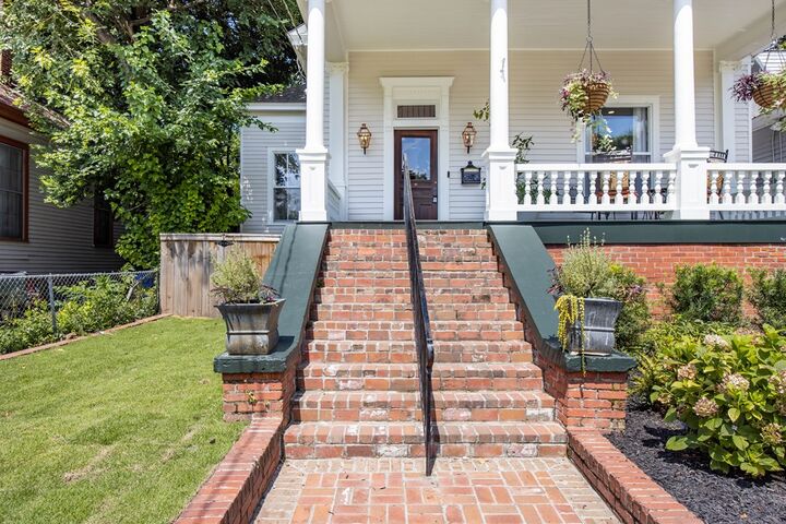 Property Photo:  715 1st Avenue  GA 31901