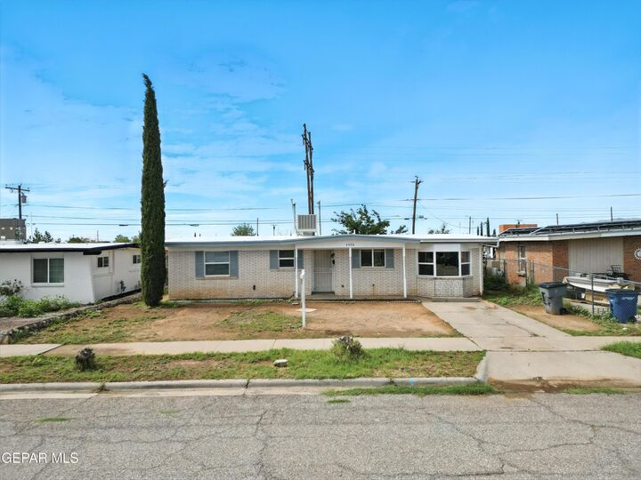 5520 Edinburg Drive  El Paso TX 79924 photo
