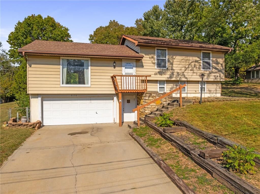 Property Photo: 8136 Berger Avenue KS 66111
