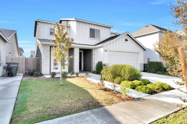 Property Photo: 2613 W Mallard Lane W CA 93230