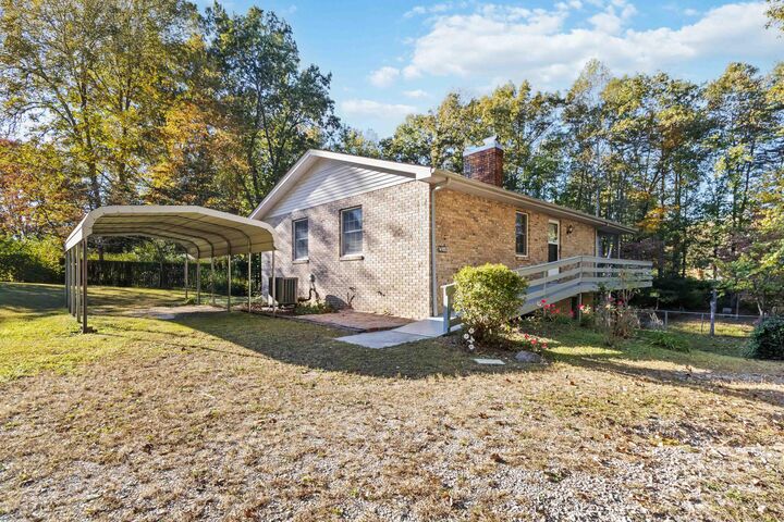 Property Photo:  24 Beehive Lane  KY 40701 