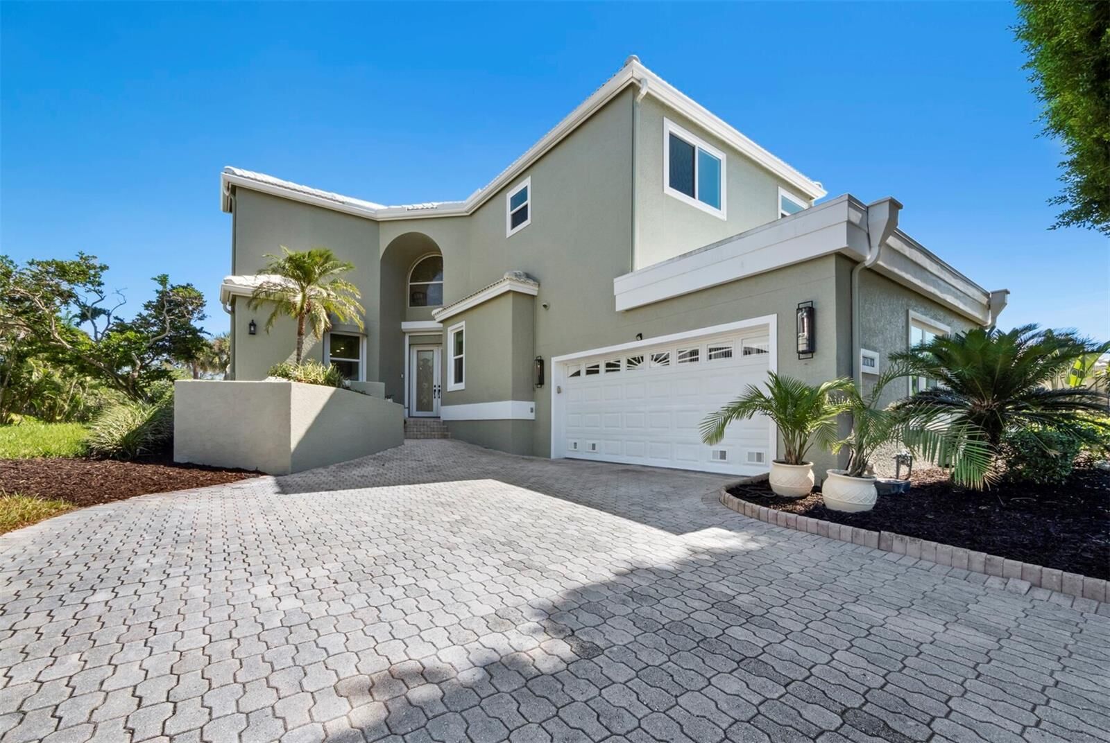 Property Photo:  3408 Fair Oaks Lane  FL 34228 