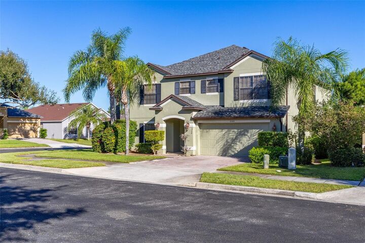 Property Photo:  348 Savannah Preserve Loop  FL 33837 