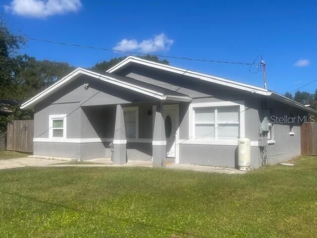 Property Photo: 7712 Deleuil Avenue FL 33610