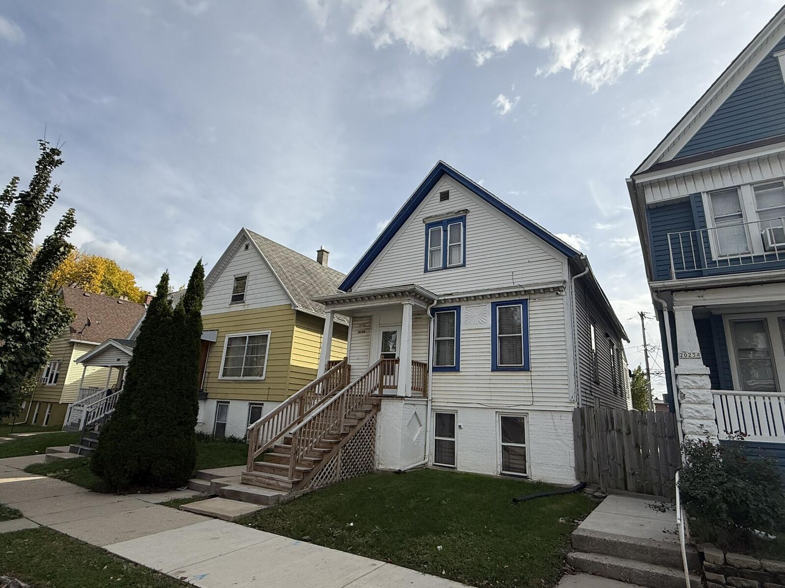 Property Photo: 2019 W Lapham St WI 53204