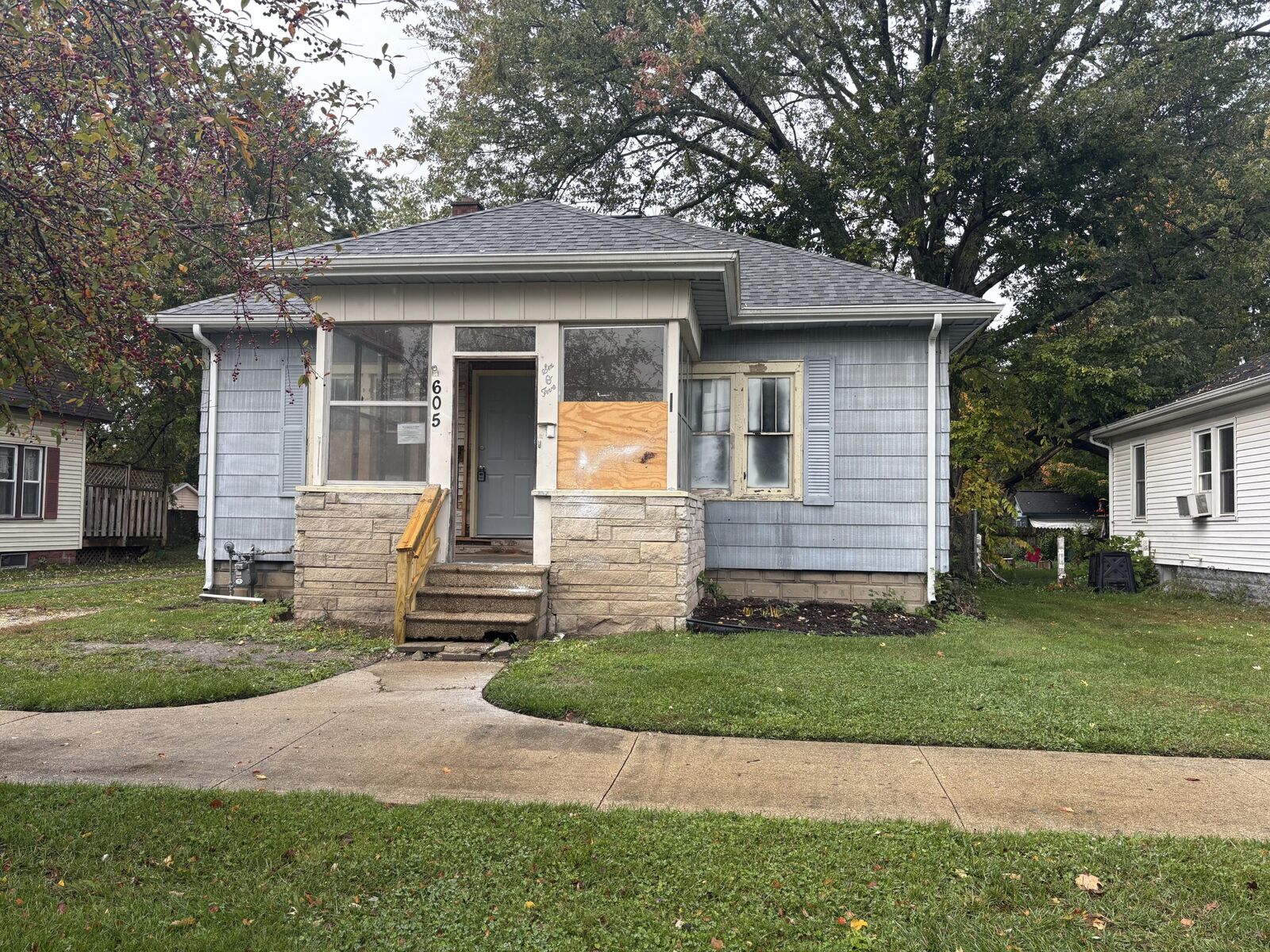 Property Photo:  605 S Constantine Street  MI 49093 