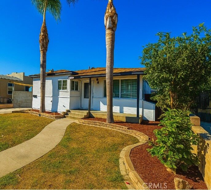 Property Photo:  5709 California  CA 90805 