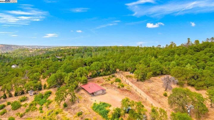 Property Photo:  1170 Graceland Pl  CA 95664-9668