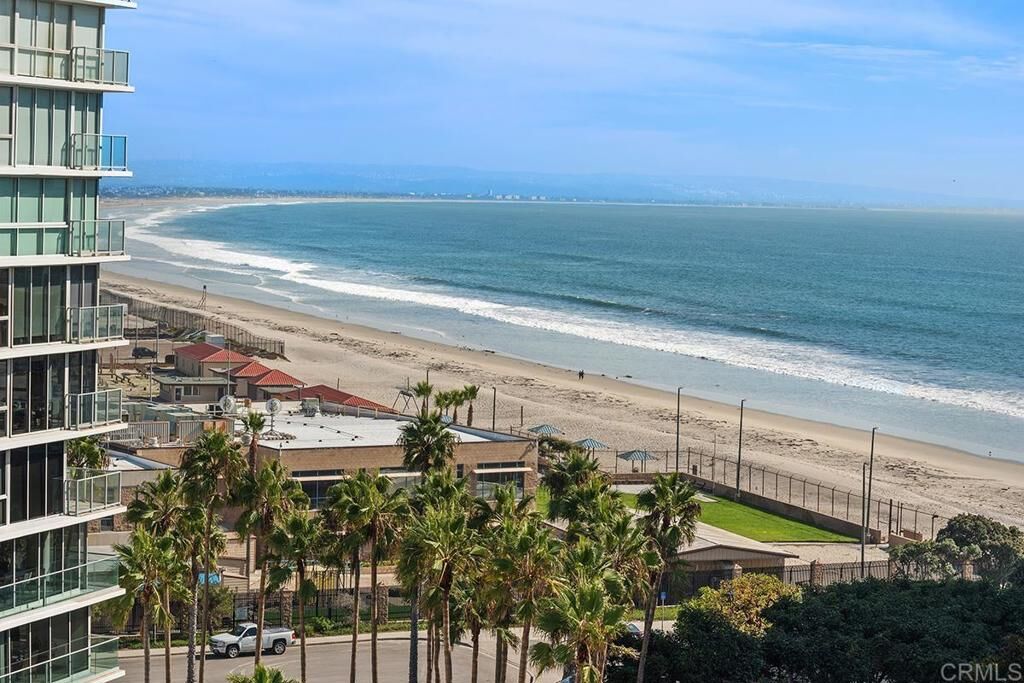 Property Photo:  1810 Avenida Del Mundo 901  CA 92118 