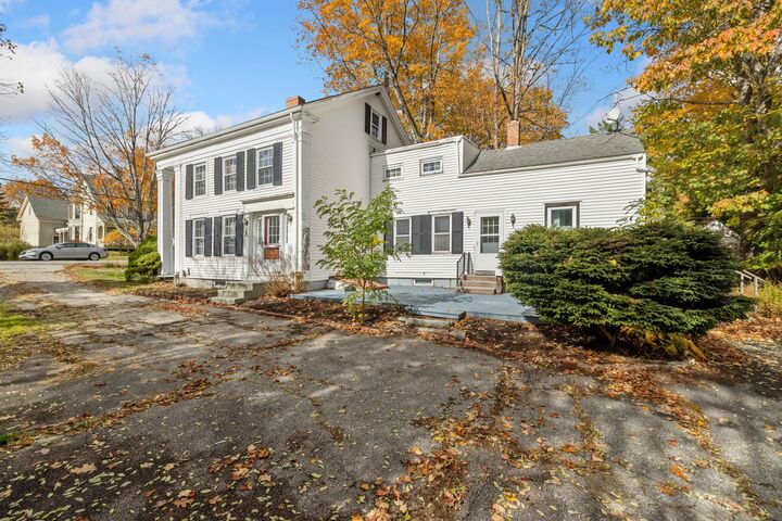 Property Photo:  140 Pleasant Street  ME 04357