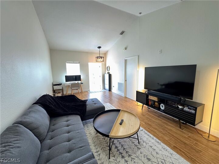 Property Photo:  8423 Bernwood Cove Loop 410  FL 33966 