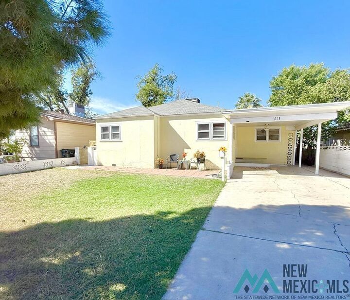 Property Photo:  613 N Mesquite Street  NM 88220 