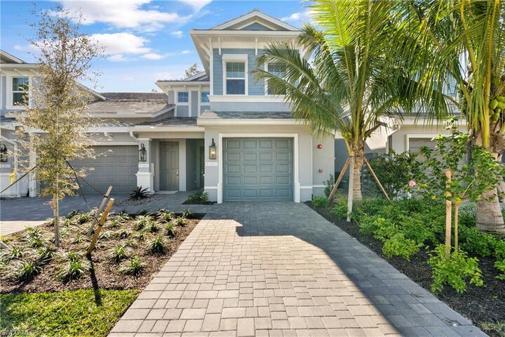 Property Photo: 2640 Seychelles Cir 2802 FL 34112