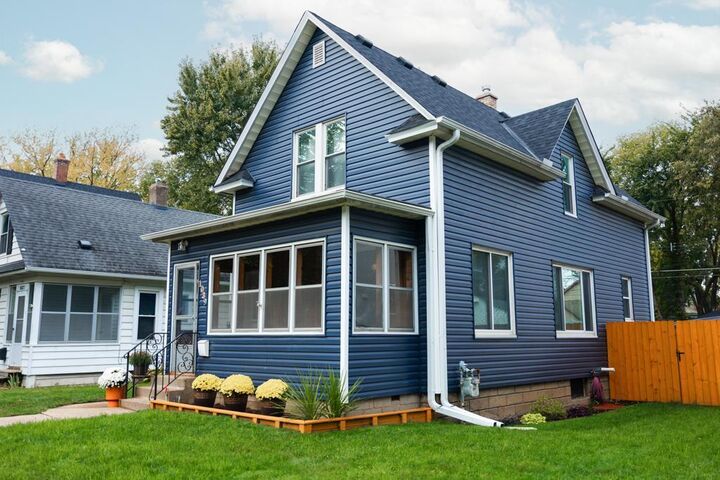 Property Photo:  1039 Wilson Avenue  MN 55106 