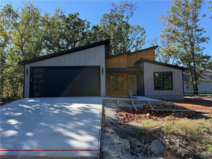 3 Stoneleigh Lane  Bella Vista AR 72715 photo