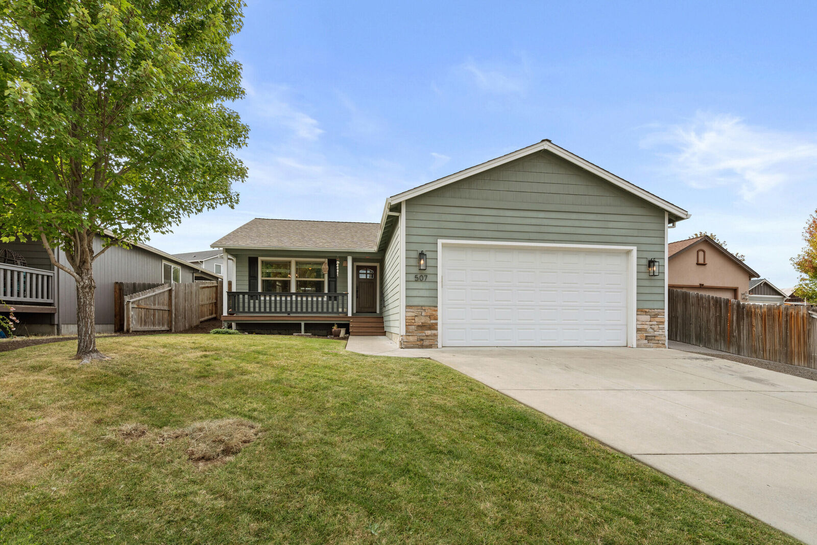 Property Photo: 507 Sienna Hills Drive OR 97524