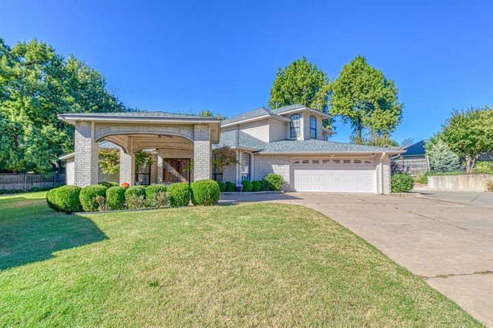Property Photo:  3617 Hampton Court  OK 73072