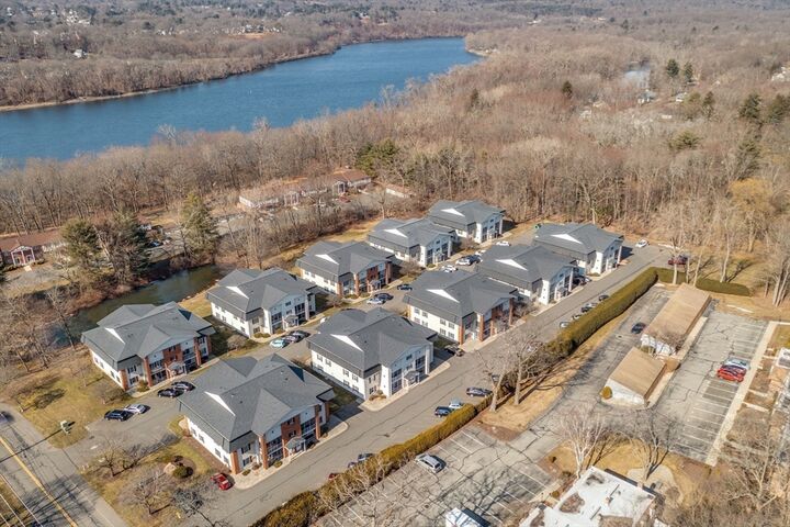 41 W Summit St 38  South Hadley MA 01075 photo