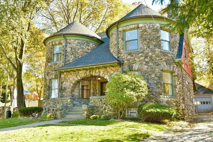 141 Beacon St  Boston MA 02136 photo