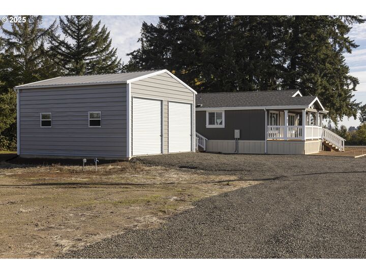 Property Photo: 25110 SW Red Prairie Rd OR 97378