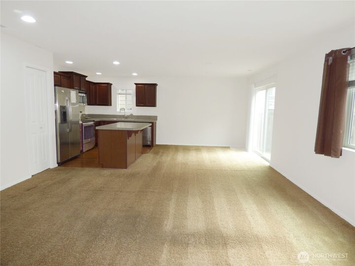 Property Photo:  2720  13th Avenue NW  WA 98371