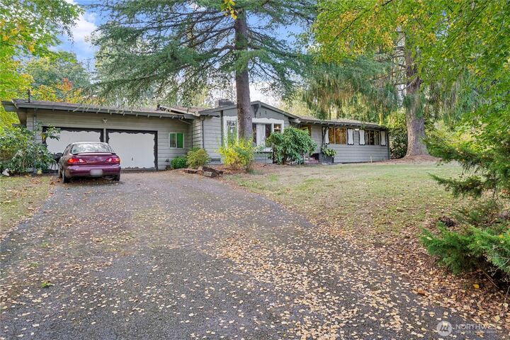 Property Photo: 19631 121st Avenue SE WA 98031