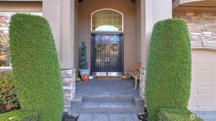 Property Photo:  124  259 Avenue NE  WA 98074 