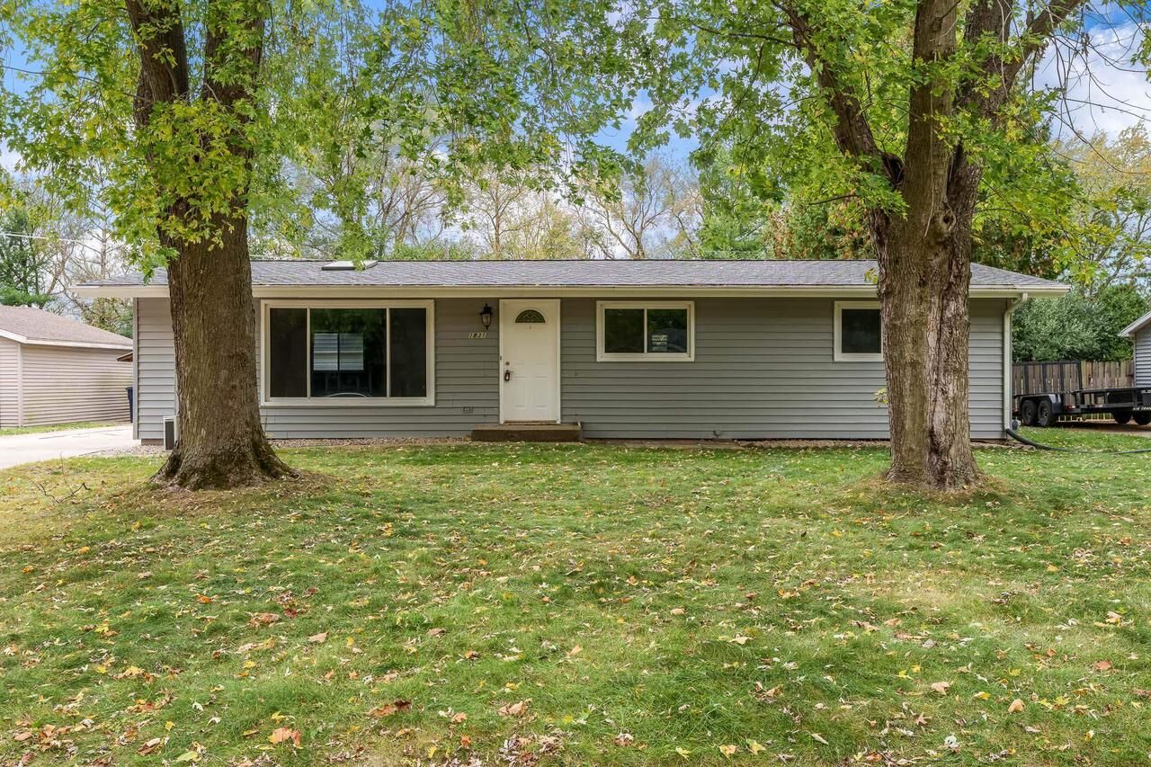 Property Photo:  1831 Hoover Street  WI 53545 