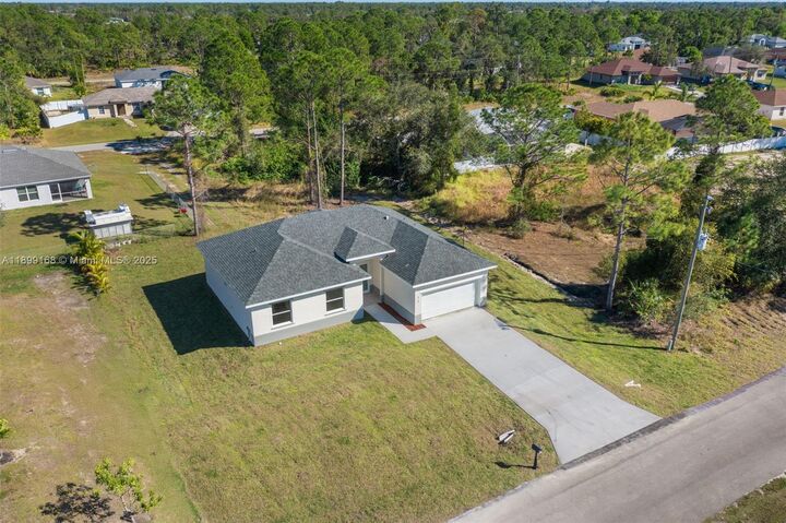 Property Photo: 1918 Wanda Ave N FL 33971