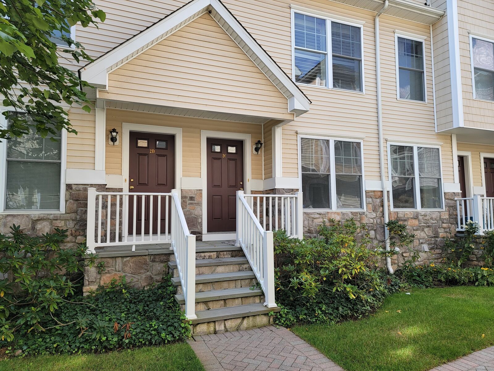 Property Photo: 85 Camp Avenue Apt 2C CT 06907
