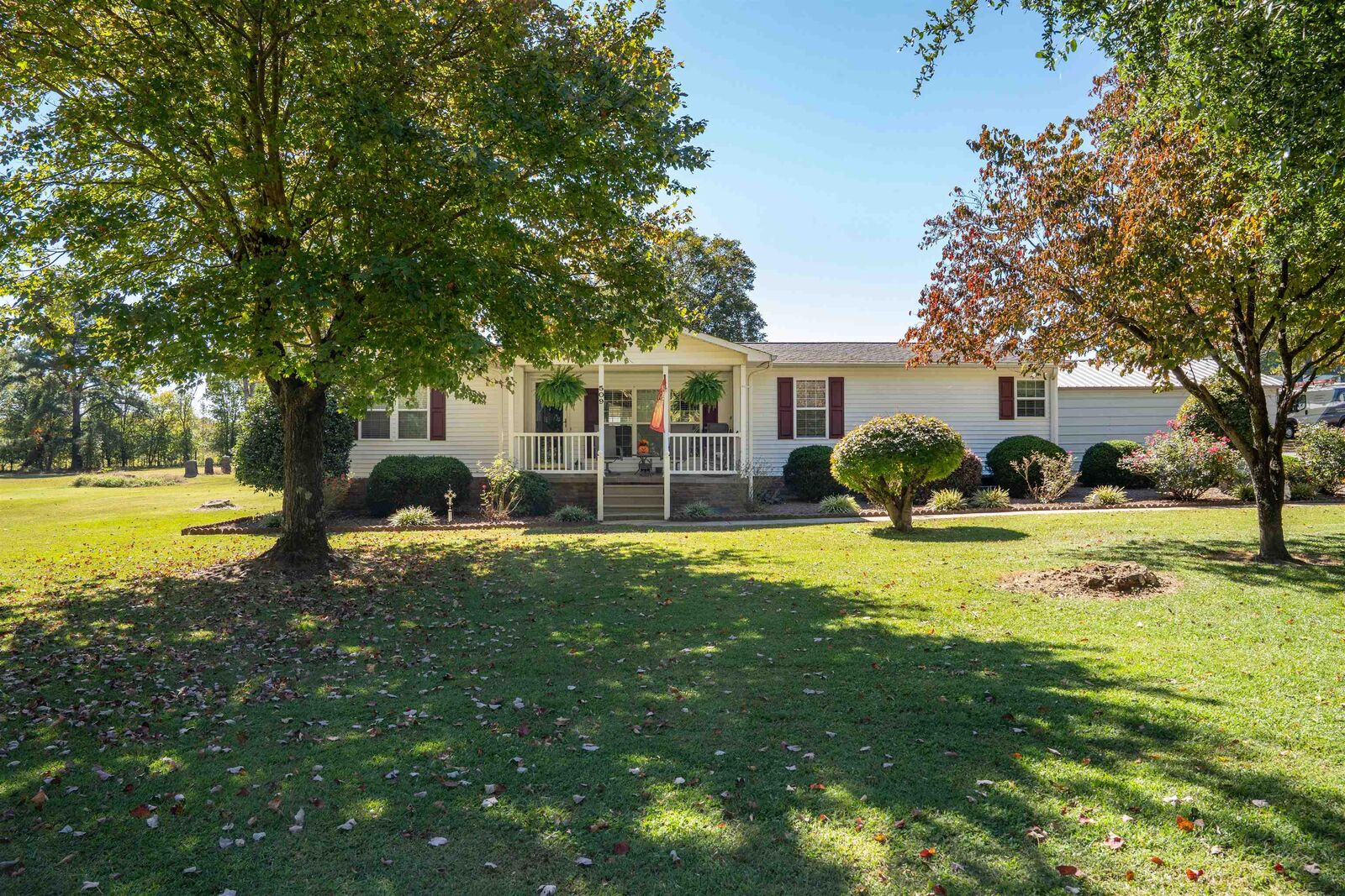 Property Photo:  509 New Pleasant Road  SC 29341 